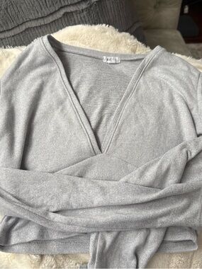 Garage Light Gray V-Neck Knit Top